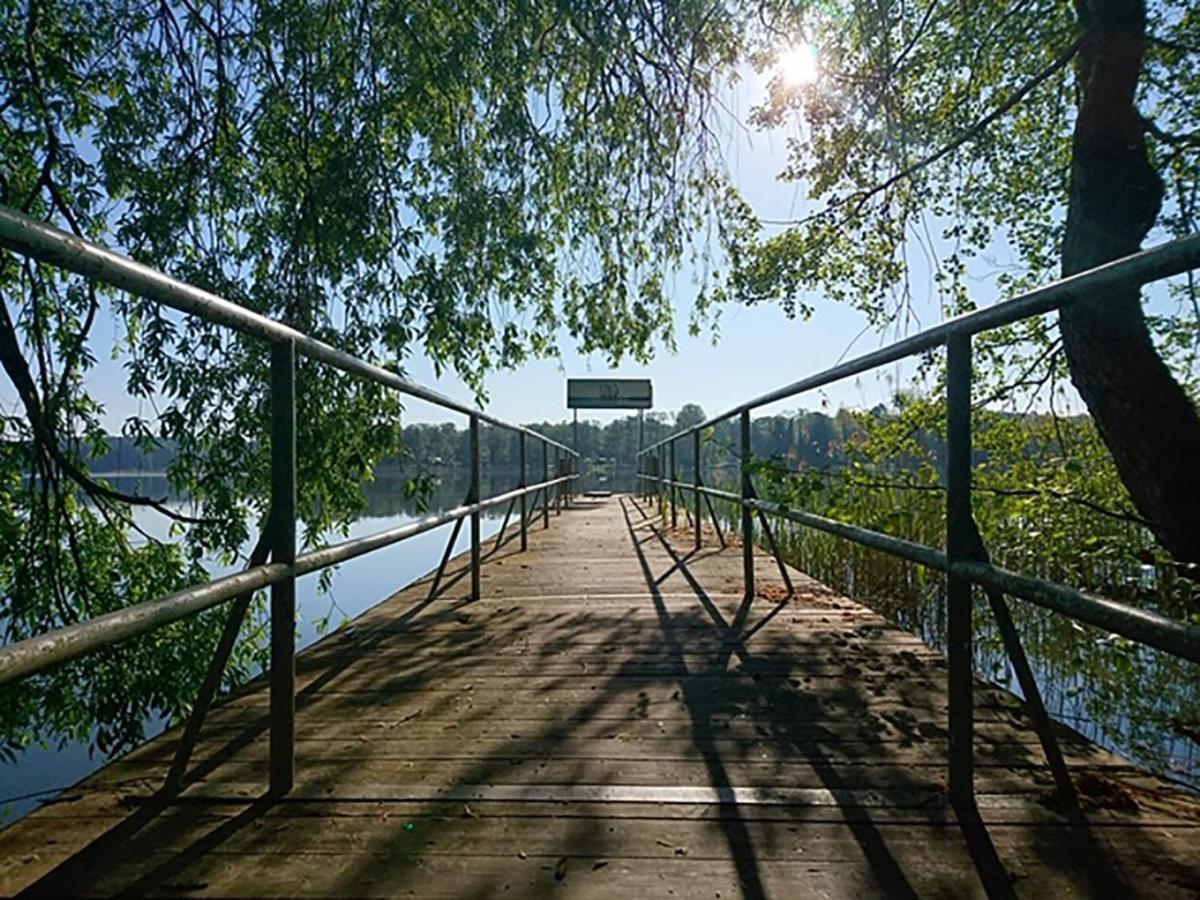 Waldschenke Stendenitz Uebernachten Im Wald Am See Neuruppin Zewnętrze zdjęcie